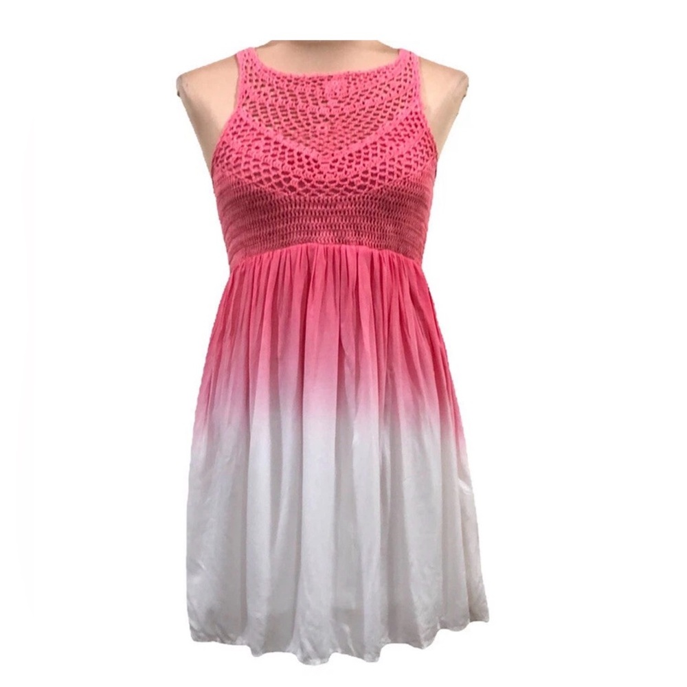 Doe and Rae pink ombré crochet dress swimsuit coverup M